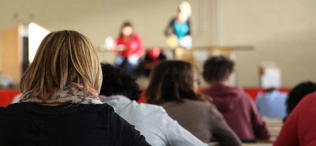 Candidats présentant une épreuve d'un concours de la fonction publique 